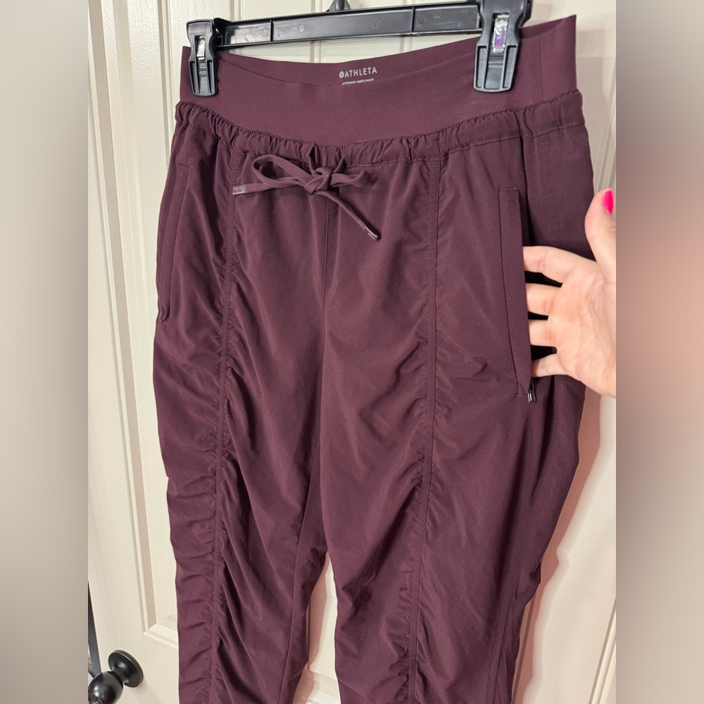 ATHLETA 💜 Attitude Lined Ruched Jogger Pant in Burgundy (Women’s Size 4) - Picture 6 of 11